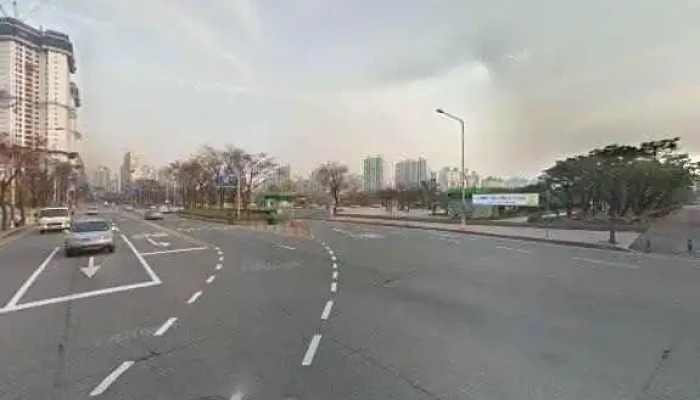 Buceonjunganggongweon Seuteuriteu Byu Mic 360deg - 부천시