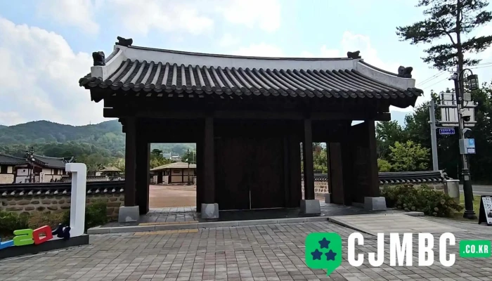 Hwaseonghaenggunggwangjang Gwangwangannaeso Dongyeongsang - 수원시
